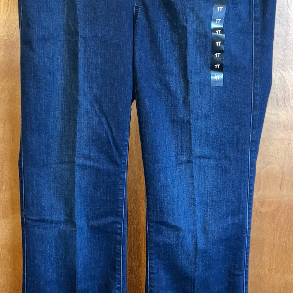 TORRID LEAN JEAN SLIM BOOT
SUPER SOFT MID-RISE JEAN